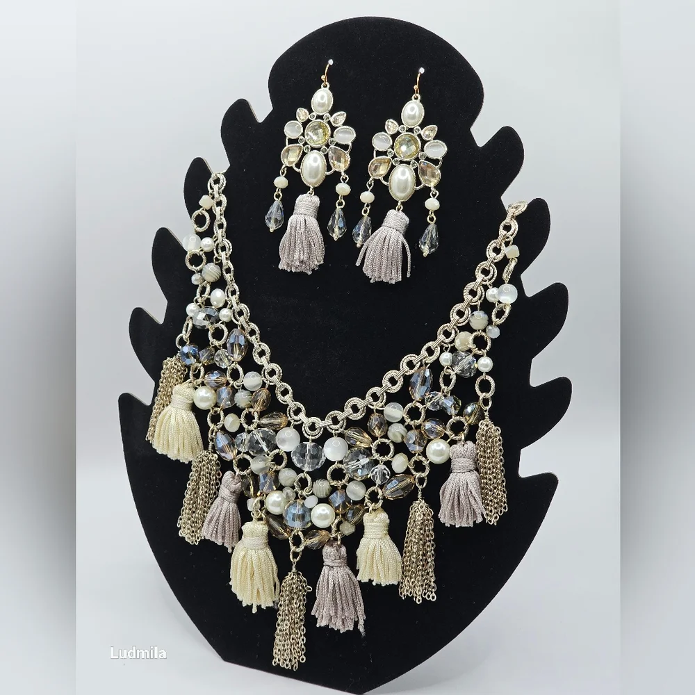 BLACK LABEL by Chico's Mixed Material Beaded‎ Tassel Necklace Set